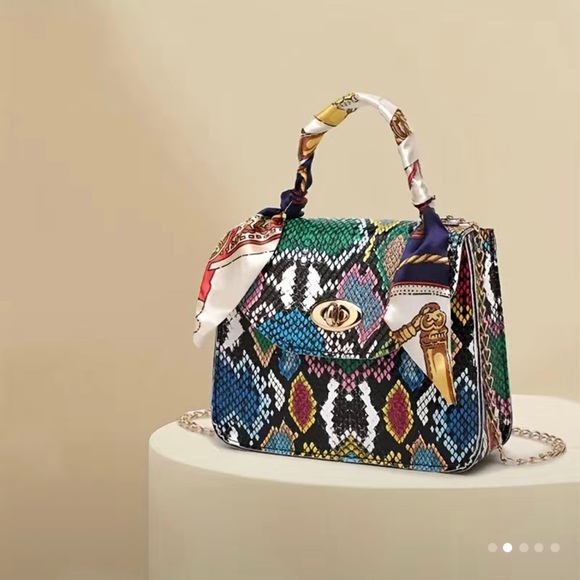 ๐โจ Gorgeous Snake Skin Pattern Satchel Bag with Scarf Decor - Stand Out - Picture 2 of 7